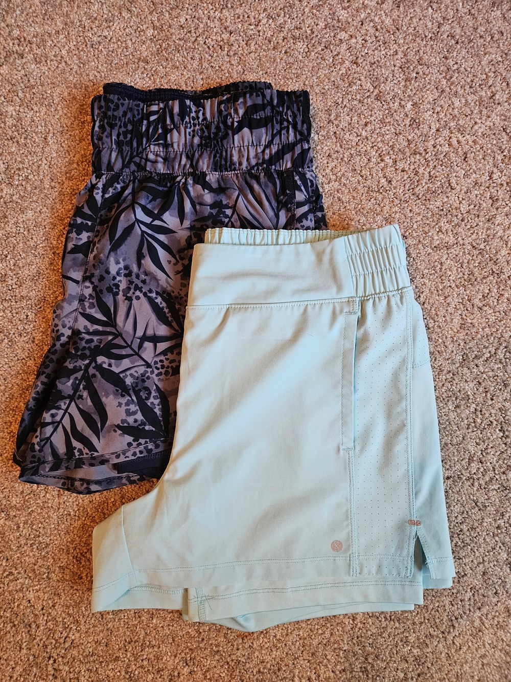 NWOTs Women's Layer 8 /Avia Active Short Duo